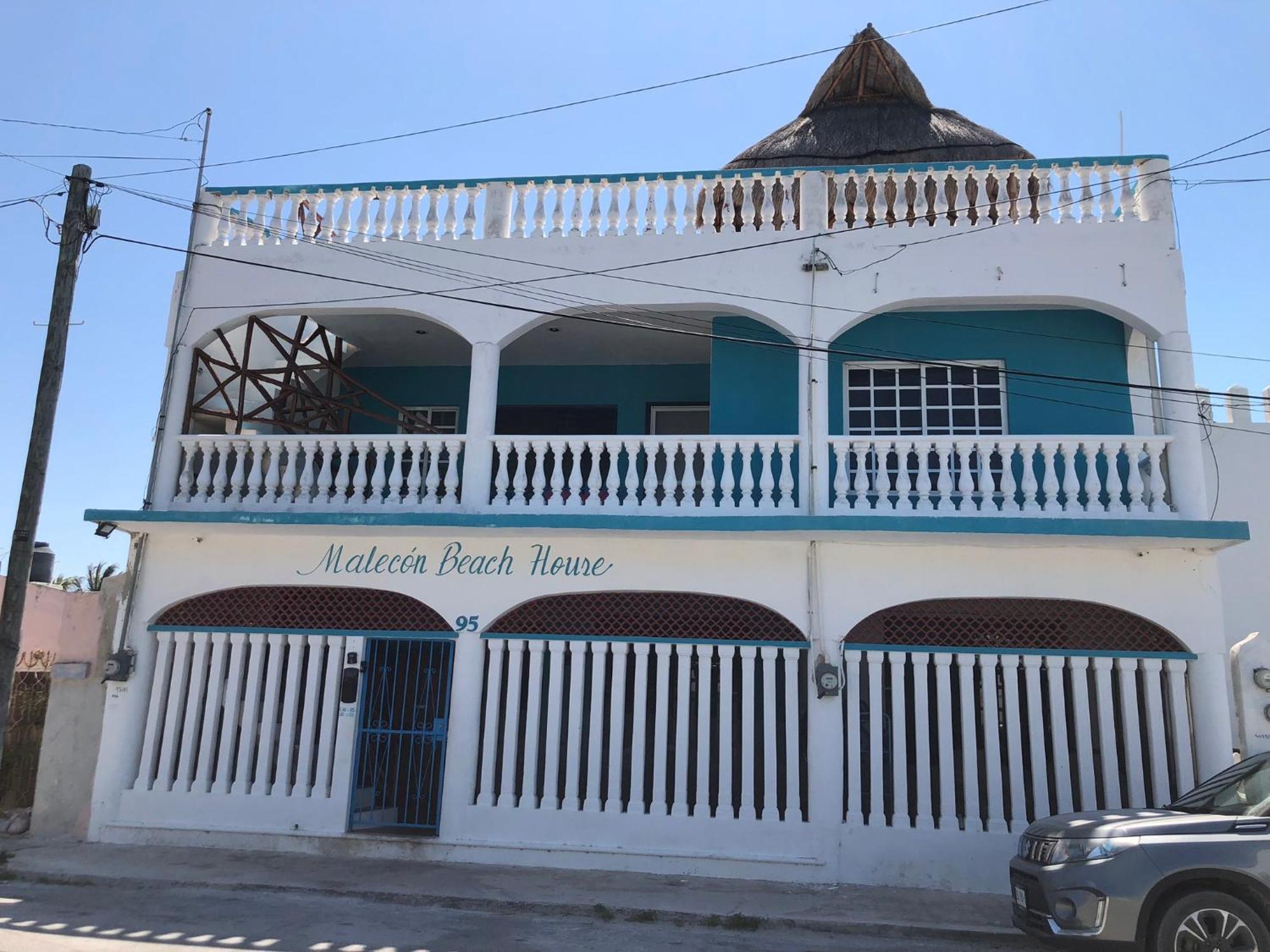 Malecon Beach House In Progreso 1 Block From Beach Exterior foto